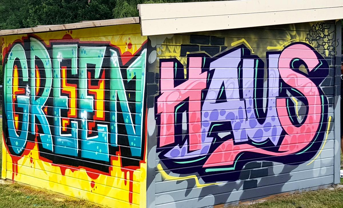 Öffnungszeiten: Juze Greenhaus Öffnungszeiten: Juze Greenhaus